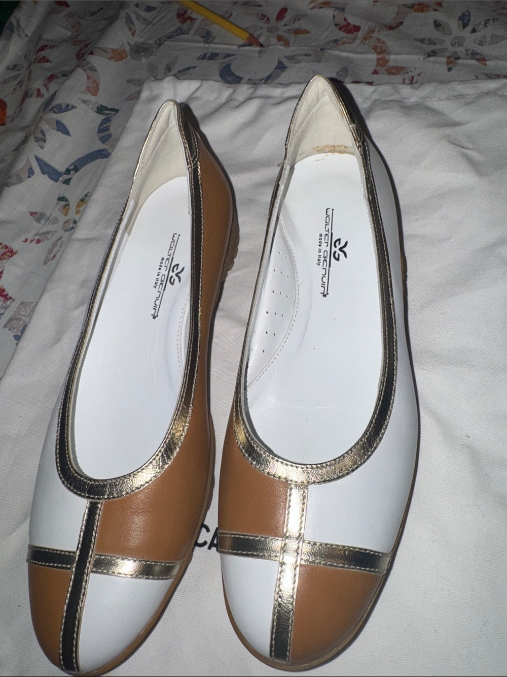 NEW! Walter Genuin leather Two-Tone Brown and White Flats with Gold Trim #golf